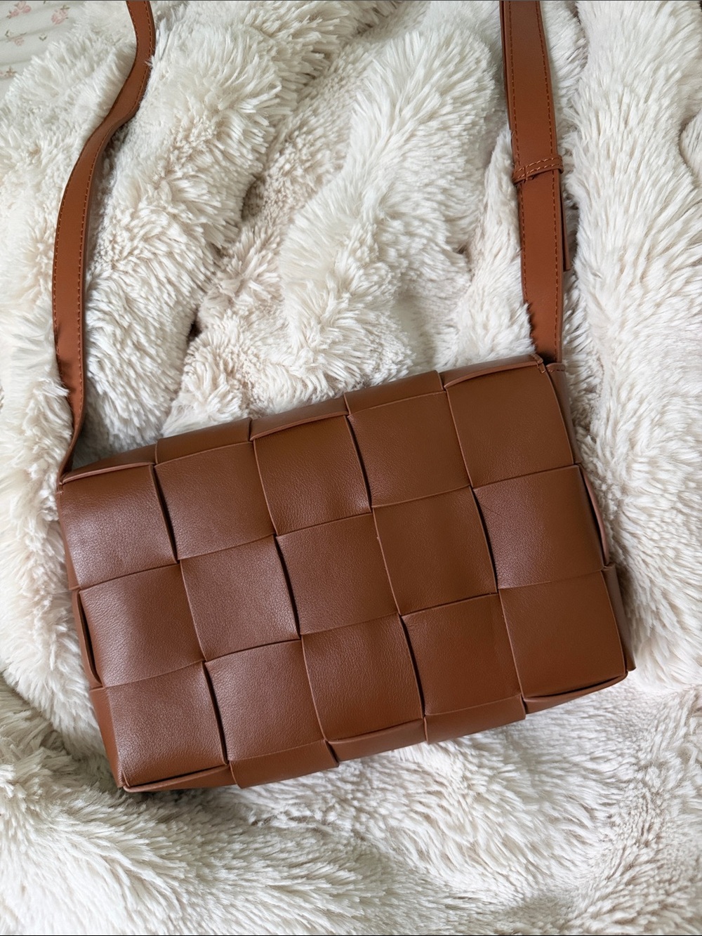Woven Crossbody Shoulder Bag - Brown